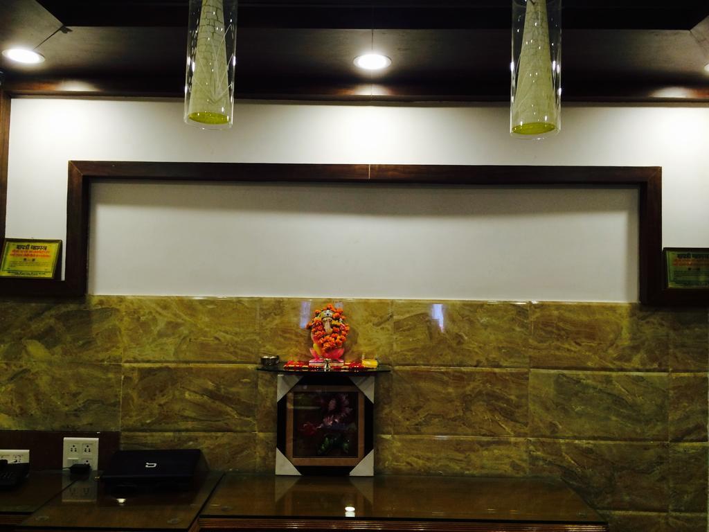 Hotel Mehra Inn Амритсар Екстериор снимка